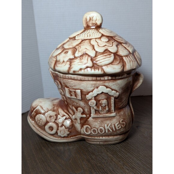 VTG Cookie Jar Old Women Who Lived in a Shoe Gingerbread House Glazed Ceramic